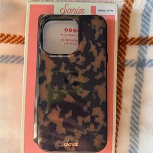 Sonix Black and Tan iPhone 13 Pro Case
